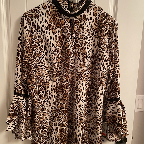 Animal print blouse with long sleeves - Picture 3 of 5